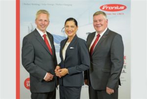 Die Geschäftsführung der Fronius Deutschland GmbH (v.l.): Ulrich Winter, Heike Zahn und Thomas Braune.